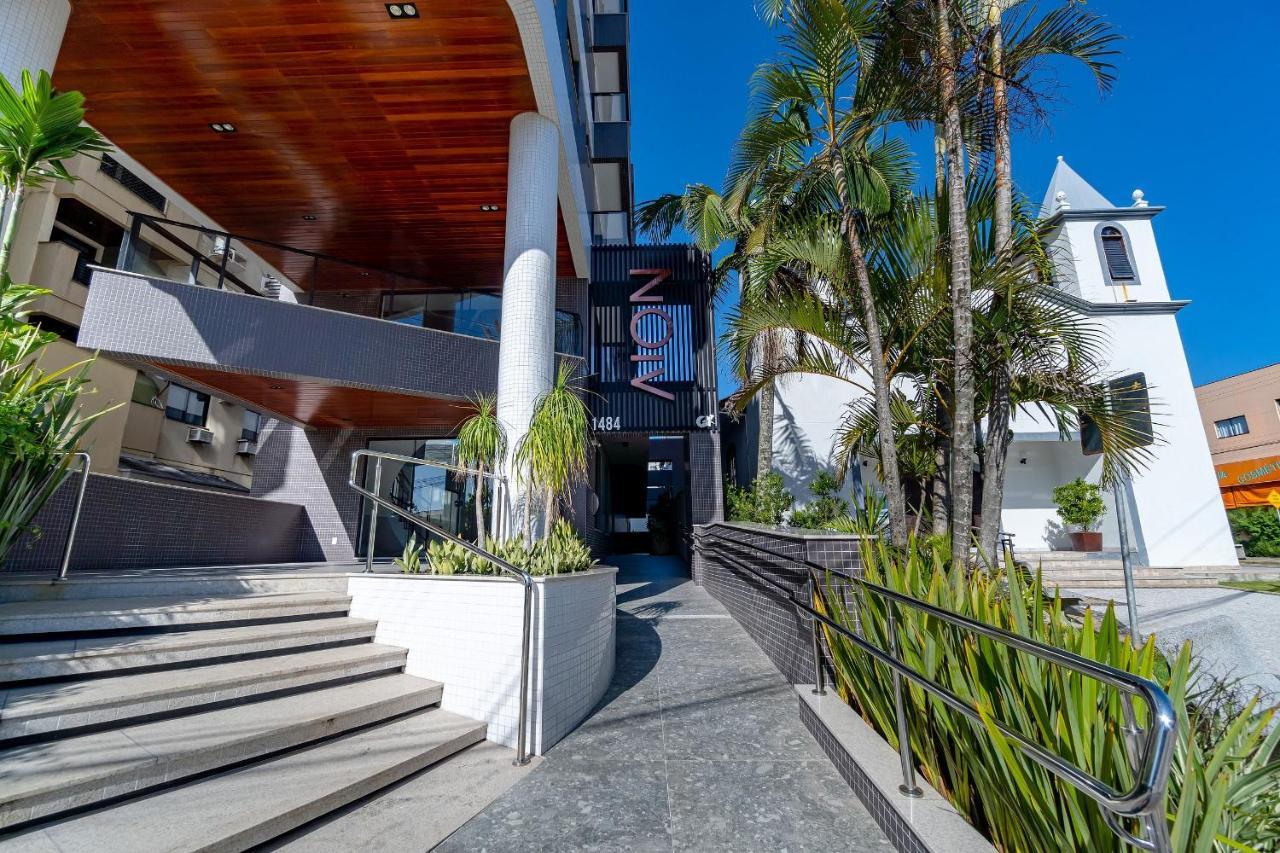 Confortavel Loft Com Vista Para O Mar - Condominio Com Piscina Bombinhas Eksteriør bilde